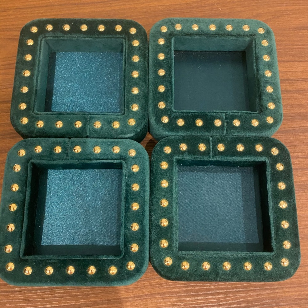 Pick it all or Coasters - Gucci Decoration